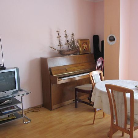 Apartments Dilja Malinska Kamer foto