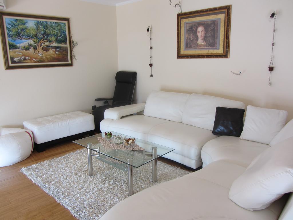 Apartments Dilja Malinska Kamer foto